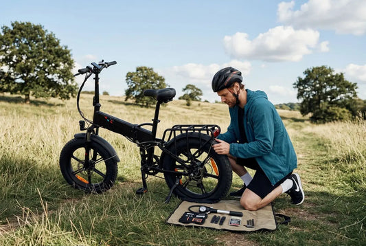 Flat tyre on an ebike: how to fix and repair it safely