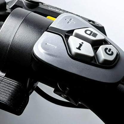 E-Movement Thor – pedal-assist handlebar controls close-up